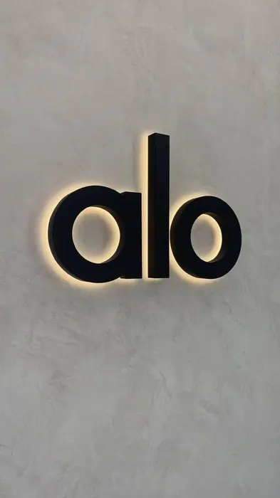 alo — Illuminated letters