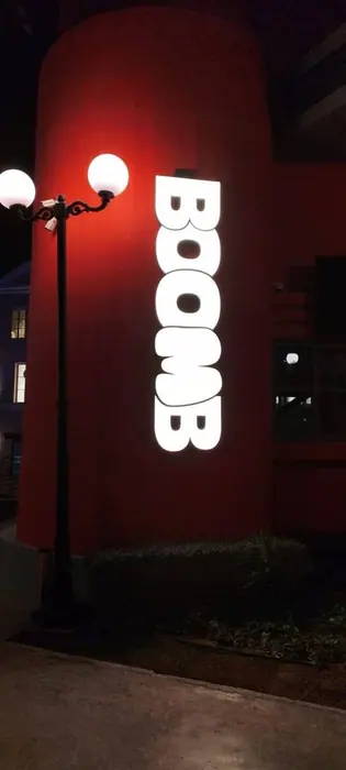 BOMB