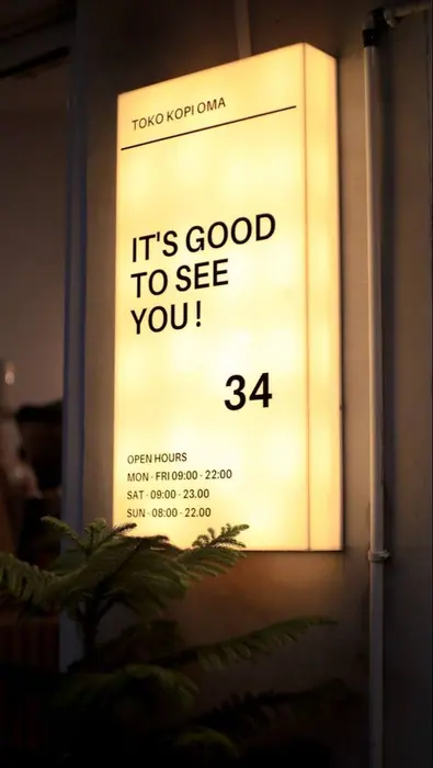 Illuminated welcome panel